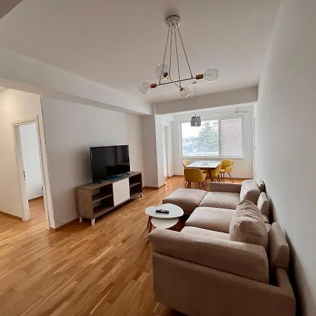 High-end Spacious Next To City Mall Appartement Skopje