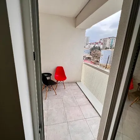 High-end Spacious Next To City Mall * Üsküp