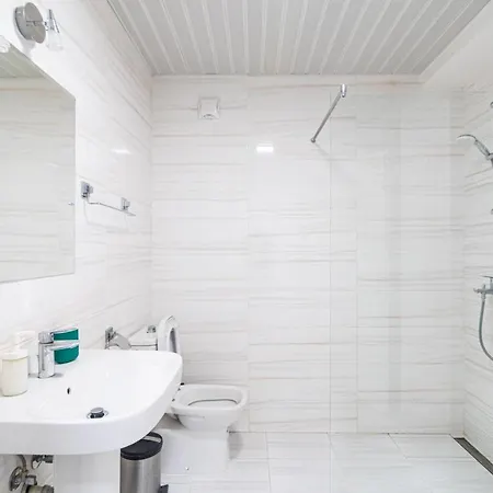 Daire High-end Spacious Next To City Mall *