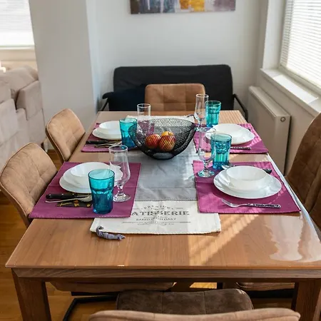Daire High-end Spacious Next To City Mall Üsküp