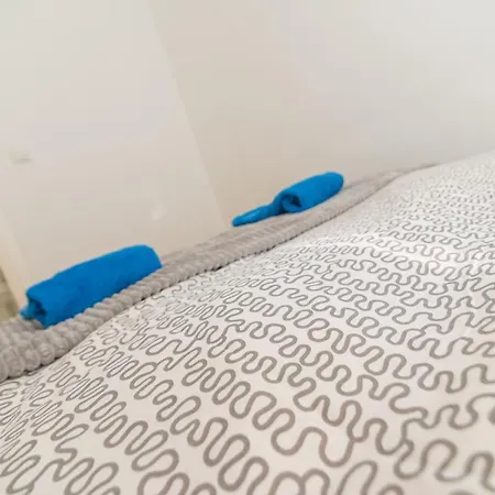 Daire High-end Spacious Next To City Mall